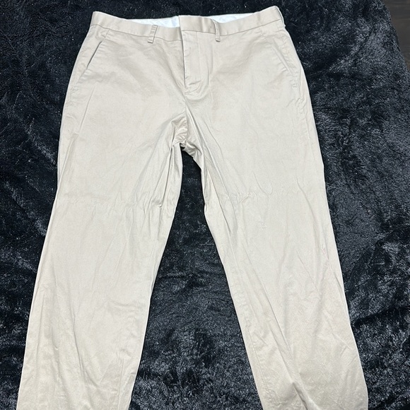 Tan Express pants. Size 31x30 - Picture 2 of 3